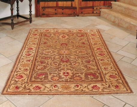 שטיח זיגלר אדום על רקע זהוב פרחוני