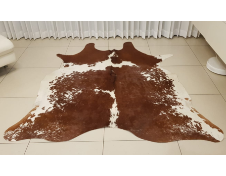שטיח עור פרה טבעי 180